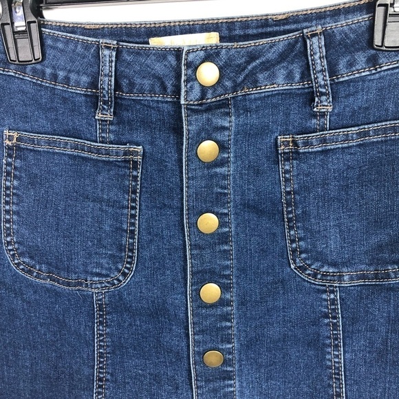 Altar’d state mini skirt - Picture 2 of 6